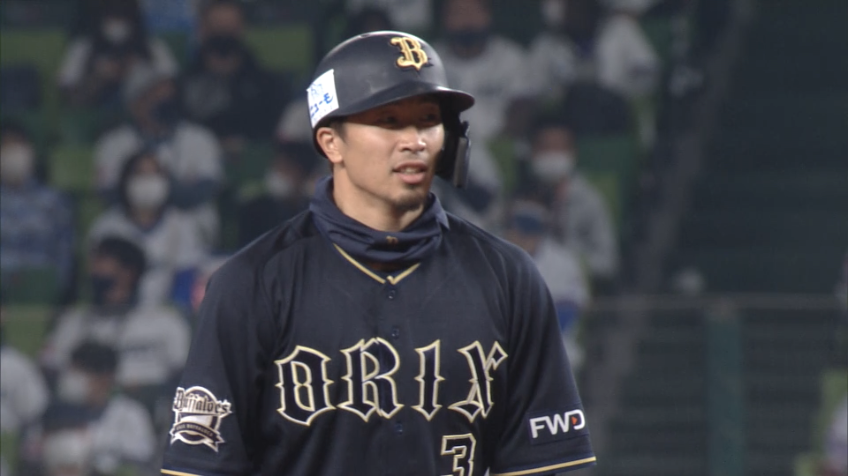 5回表・B安達 無得点が続く中盗塁を決めてチャンスメイク!!