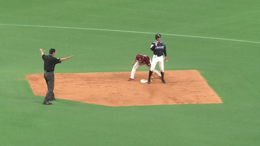 5回裏・F五十幡 ルーキーがプロ初タイムリーヒットと盗塁に成功!!