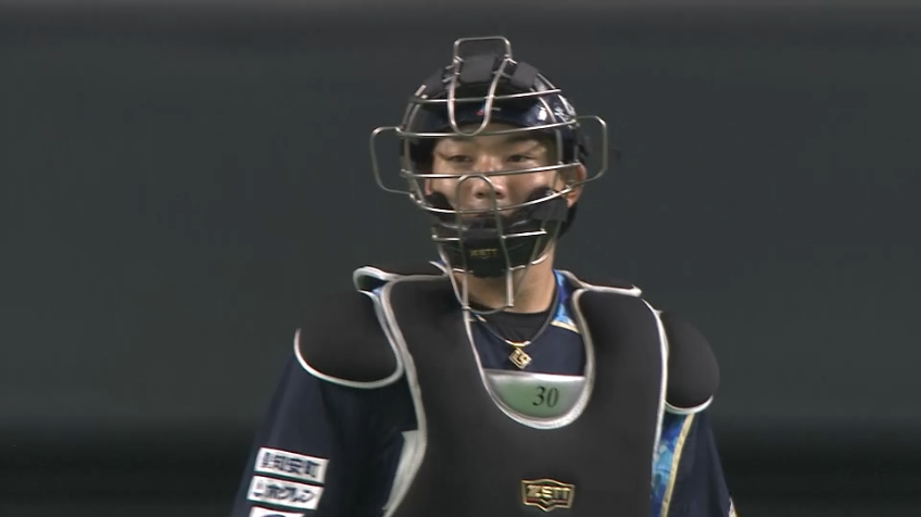 5回表・F宇佐見 正確な送球で盗塁阻止!!