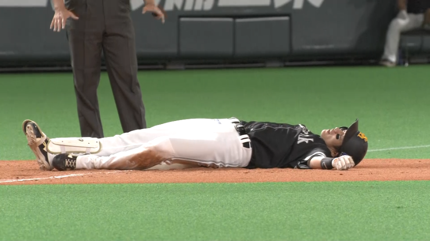 5回表・H柳田 激走見せて3ベースヒット!!