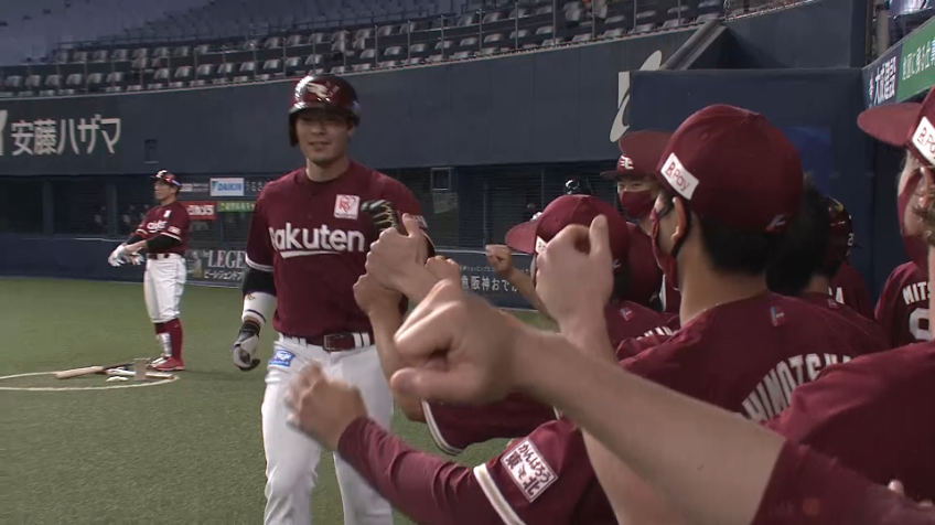 2回表・E島内 B山崎の変化球を捉える先制ソロホームラン!!