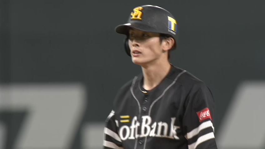 8回表・H周東 初球から盗塁を仕掛け二塁を陥れる!!