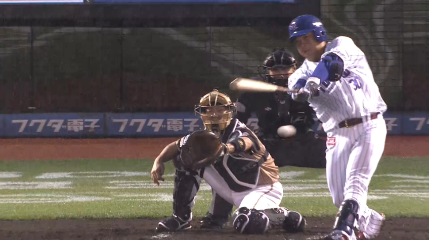 2回裏・F平沼 ライン際の打球を逆シングルで好捕しダブルプレー!!