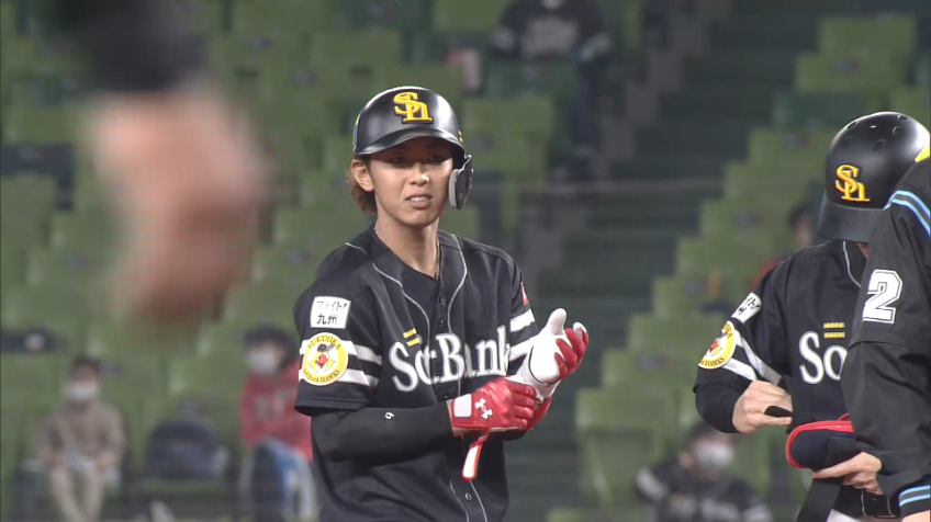 8回表・H今宮 三塁線を抜けるタイムリーヒットで今日2打点目!!