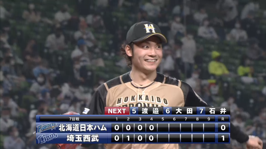 4回裏・F伊藤 ジャンプをしてピッチャーゴロを処理!! その後の表情にも注目!!