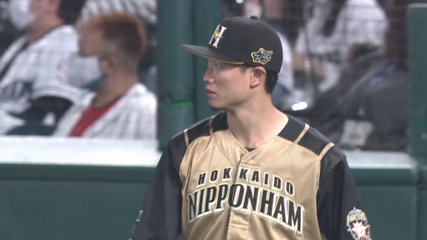 6回裏・F西川 フェンス際の難しいファウルフライをキャッチ!!