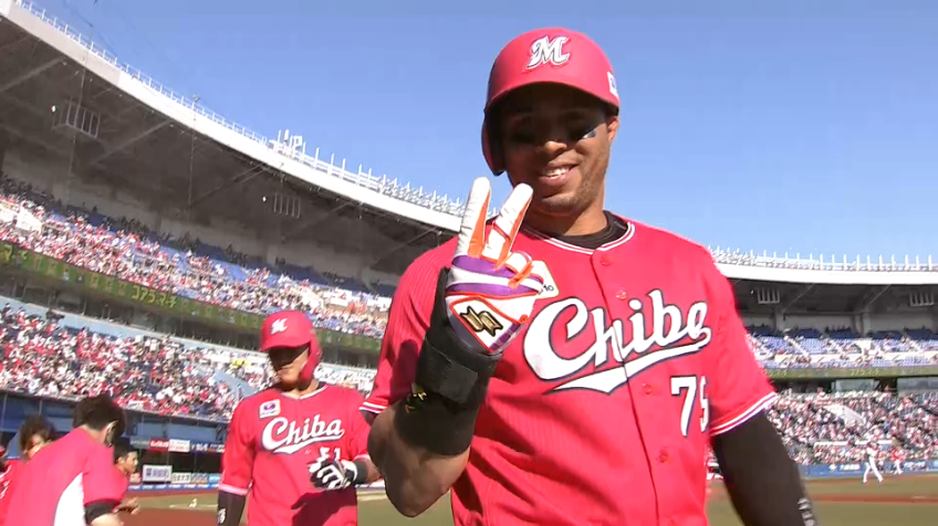 7回裏・Mマーティン 特大の2ランホームランで1点差に迫る!!