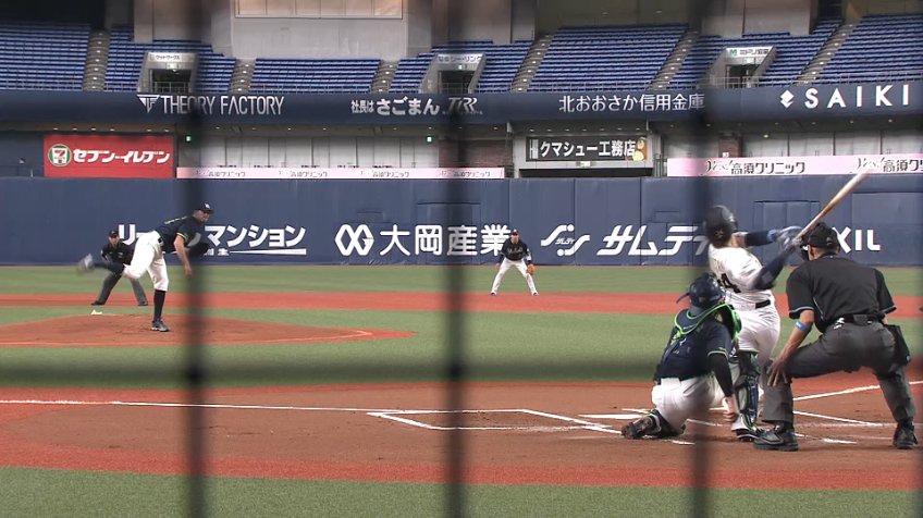 1回裏・B吉田正 ライトスタンドへ叩き込む先制2ラン!!