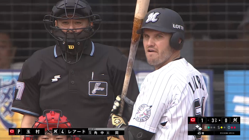 3回裏・Mレアード 強く引っ張った当たりは同点タイムリーヒット!!