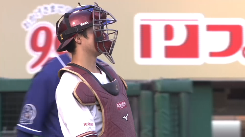 1回表・E太田 初回からピッチャーを助ける強肩発動!!