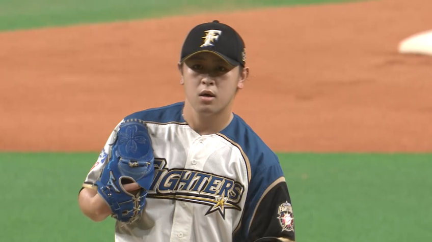 6回表・F河野 ピッチャーライナーをナイスキャッチの好プレー!!