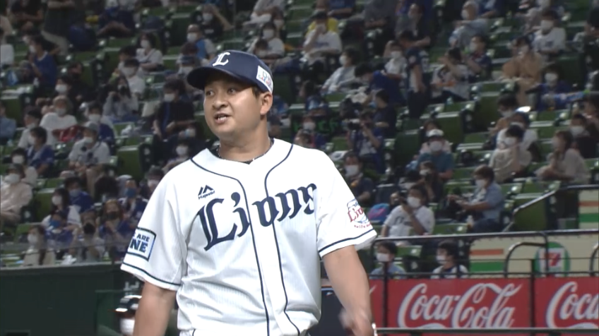 4回表・L佐野 ノーアウト1,2塁の場面で登板し無失点に抑える見事な火消し!!