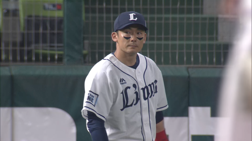 7回表・L栗山 好守!! 長打性の打球を止めてシングルヒットに!!