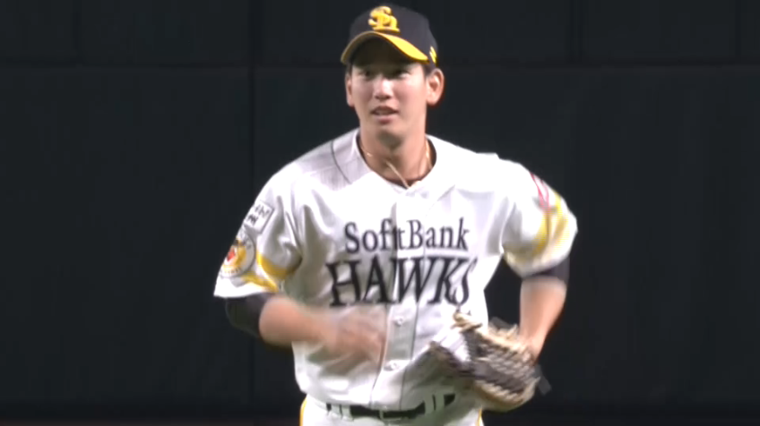 4回表・H栗原 ヒットを阻止するナイスキャッチ!!