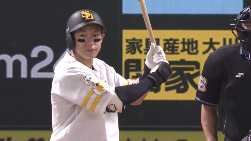 5回裏・H柳田 ライトスタンドへの同点ホームラン!!