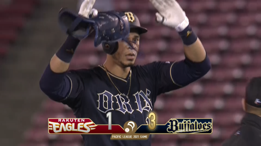 8回表・Bモヤ 代打で出場し期待に応える!! センターへのタイムリー2ベースヒットで追加点!!