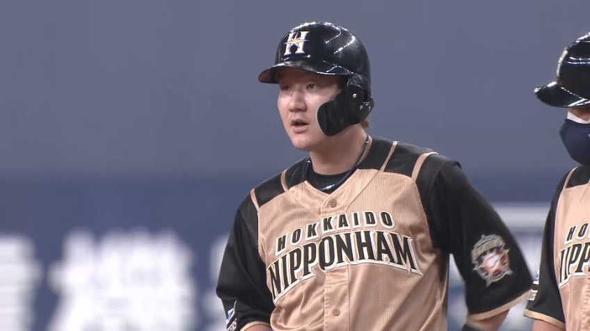 6回表・F渡邉 センターにタイムリーヒットで1点返す!!