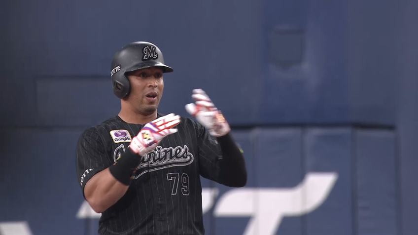 1回表・Mマーティン フェンス直撃のタイムリーツーベースヒットを放ち、先制!!