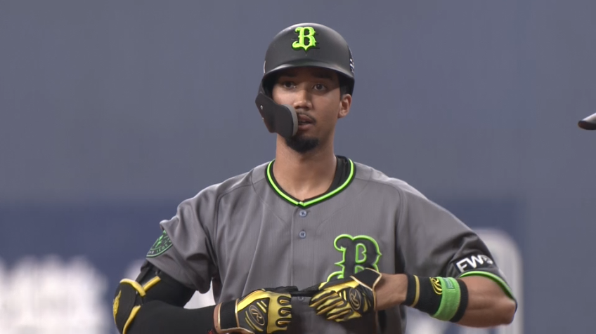 6回裏・B宗 1,2番コンビのエンドランで先制のチャンスを演出!!