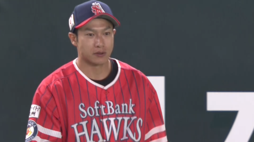 3回表・H柳田 難しい打球をスライディングキャッチ!!