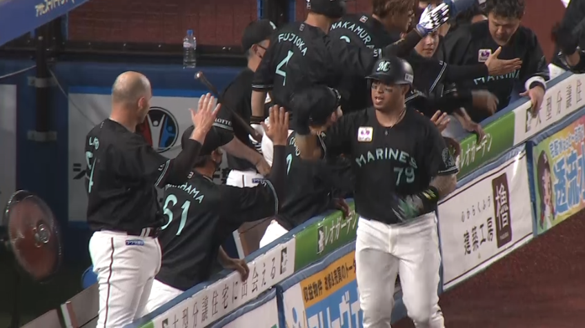 6回裏・Mマーティン 今季パ・リーグ最速の第20号は同点に追いつく2ランホームラン!!