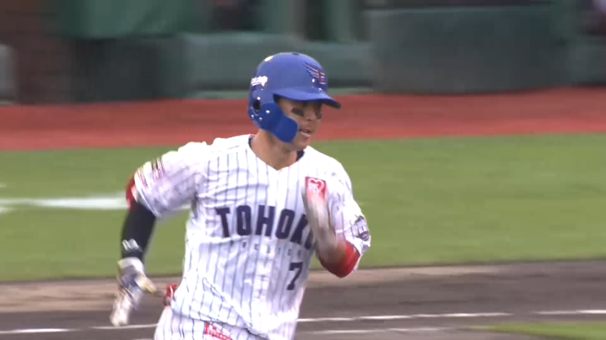 7回裏・E鈴木 ライトスタンドに飛び込む3ランホームランで勝ち越し!!