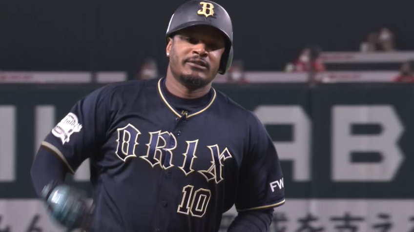 6回表・Bジョーンズ レフトスタンドへの2ランで再び勝ち越し!!