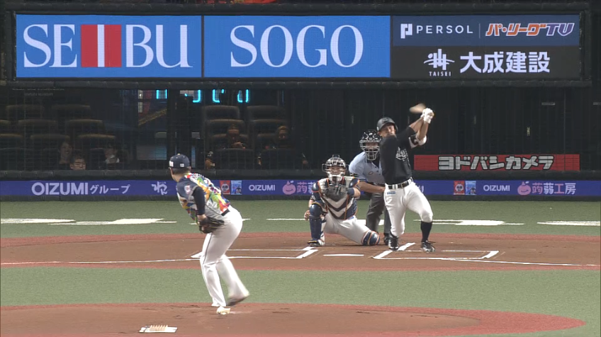 1回表・M荻野貴 左中間に先頭打者ホームランを放つ!!