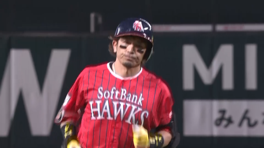 5回裏・H松田 久しぶりのスタメンで流れを変えるライトへの第10号2ランホームラン!!