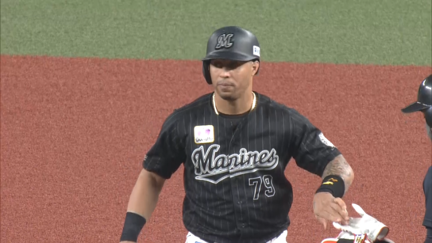 4回表・Mマーティン センターへのタイムリーヒット!!