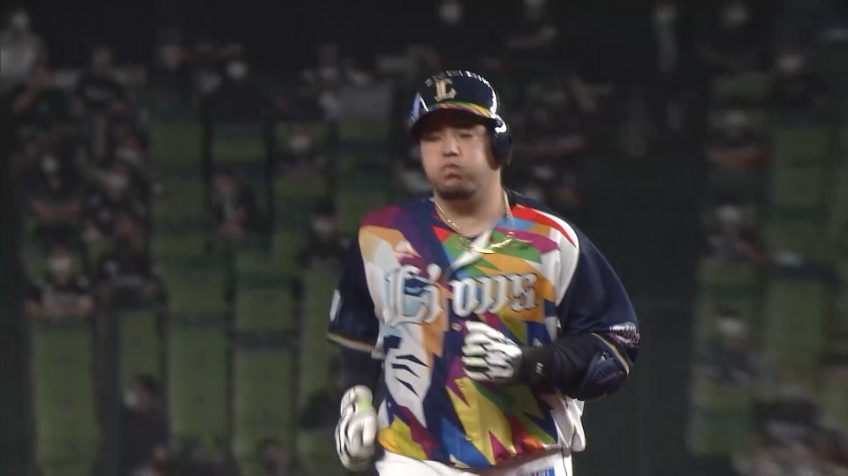 8回裏・L山川 今季第13号の2ランホームラン!!
