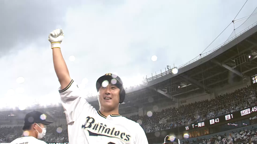 1回表・B杉本 4番の一撃!! バックスクリーンに飛び込む先制2ランホームラン!!