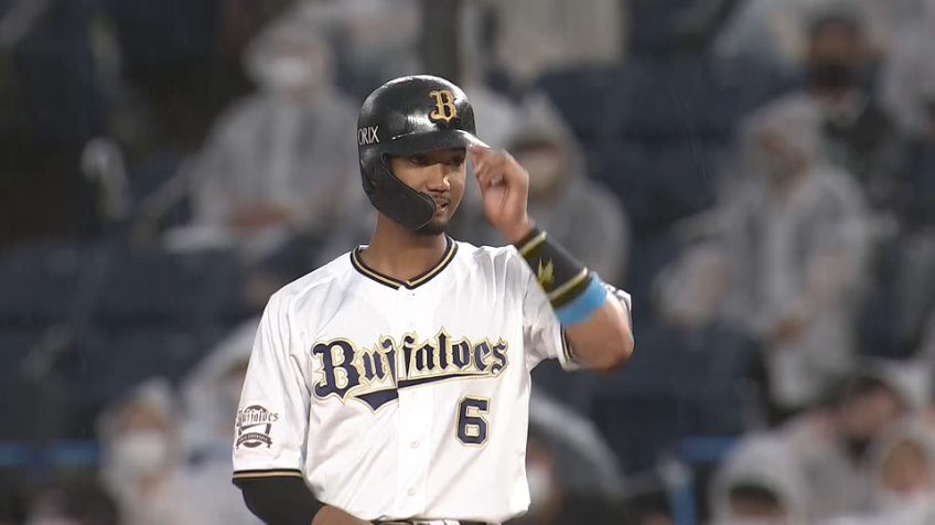 2回表・B宗 綺麗にセンターへ弾き返した!! 2点タイムリーヒットを放つ!!