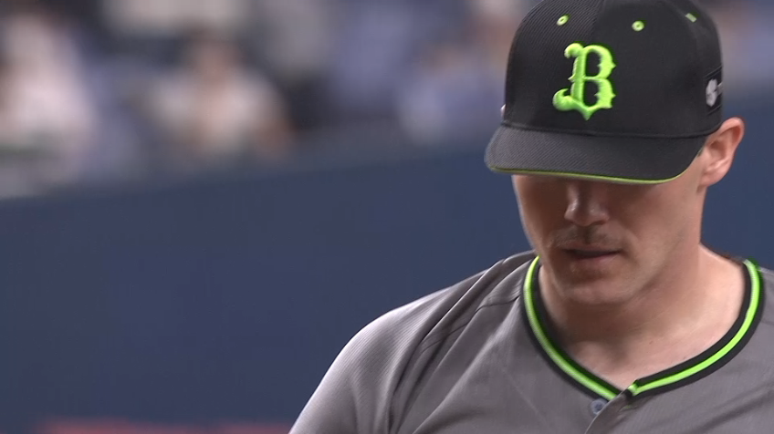 8回表・Bヒギンス 絶体絶命!! 2アウト満塁のピンチを気迫のピッチングで切り抜ける!!