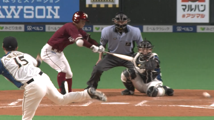 4回表・E茂木 前進守備の間を抜けるタイムリーヒットで1点を返す!!