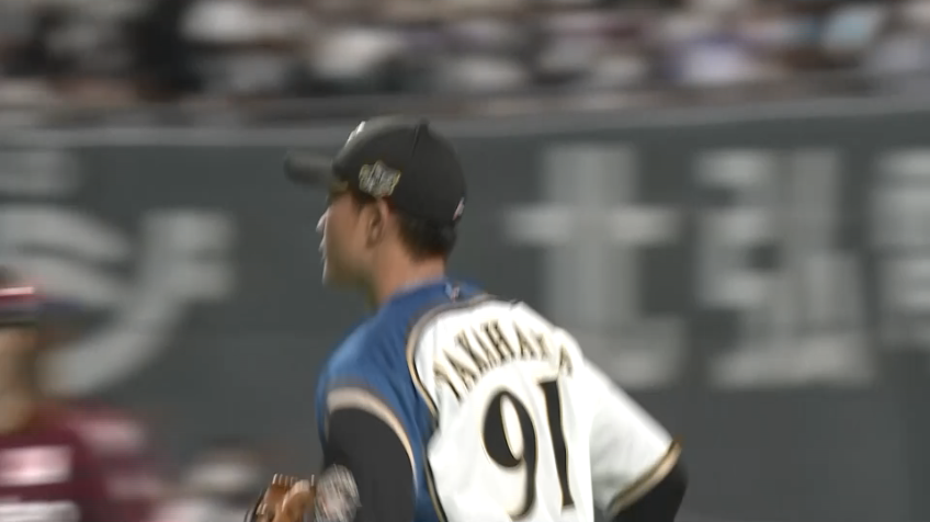 4回表・F高濱 鋭い打球をダイビングキャッチするファインプレー!!