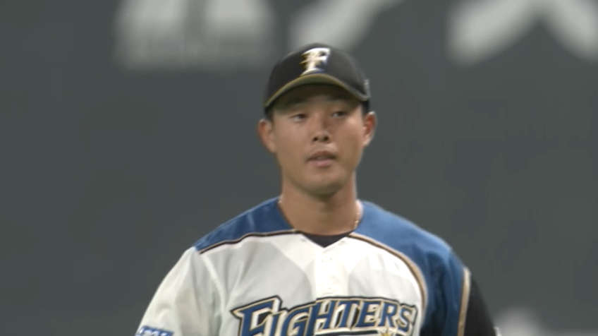 8回表・F高濱 折れたバットを恐れず3-6-3のダブルプレー!!