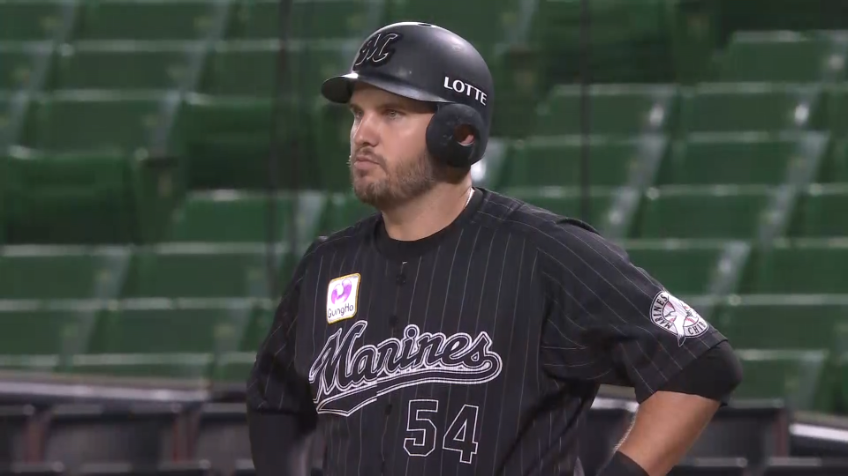 5回表・Mレアード 一二塁間を抜ける勝ち越しタイムリーヒット!!