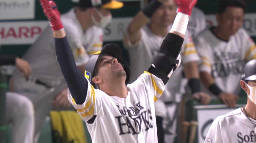 6回裏・Hアルバレス やっと出た!! 待望の一軍公式戦初ヒット!!