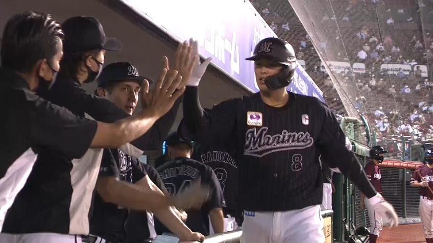 8回表・M中村 均衡を破るレフトスタンドへの勝ち越しソロホームランを放つ!!