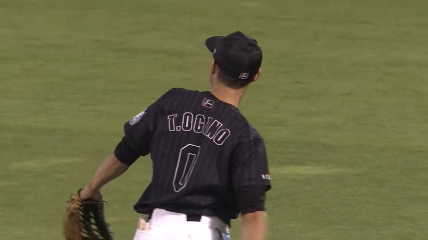 9回裏・M荻野貴 落ちそうな打球をスライディングキャッチ!!