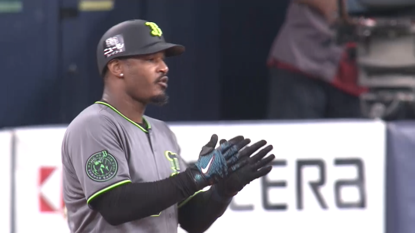 9回裏・Bジョーンズ 土壇場で追いつく代打同点タイムリー!!