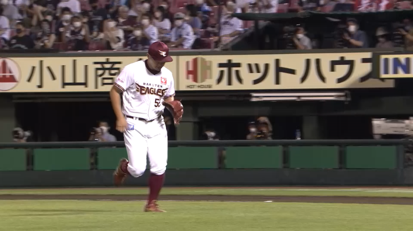 6回表・E津留崎 この回を3者凡退に抑える好リリーフ!!