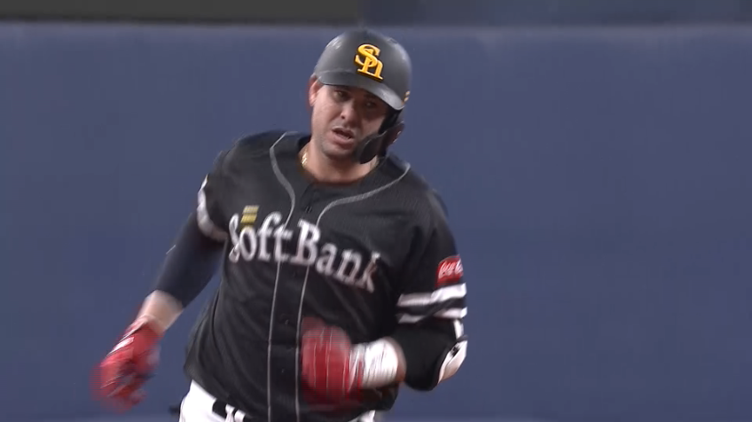 5回表・Hアルバレス 来日第1号となるソロホームランで同点に追いつく!!