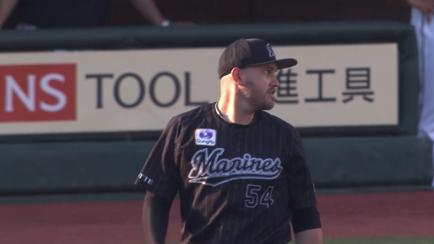 1回裏・Mレアード 痛烈なライナーをしっかりとキャッチする!!