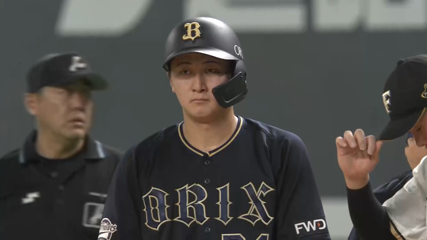 5回表・B紅林 詰まりながらもライト前へ同点に追いつくタイムリーヒットを放つ!!