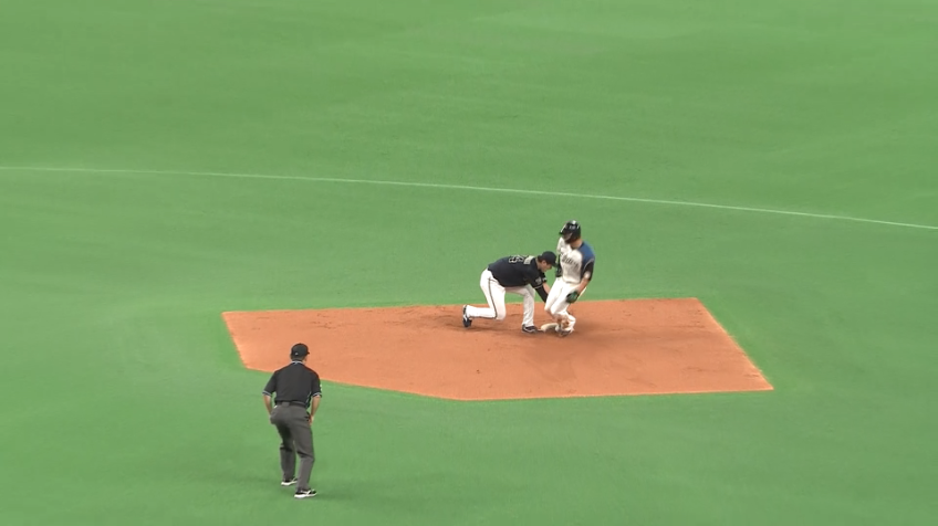 2回裏・F郡 記念すべきプロ初盗塁!!