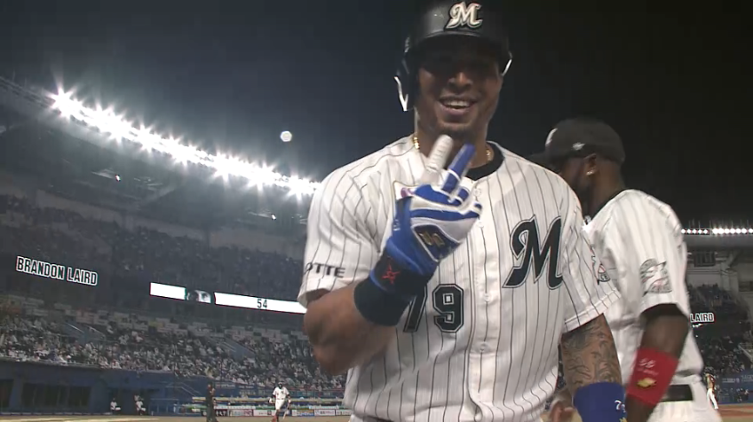 4回裏・Mマーティン ライトスタンドに突き刺さる24号ソロホームラン!!