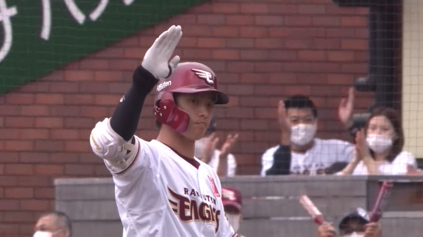 3回裏・E辰己 センターへの勝ち越しタイムリーヒット!!