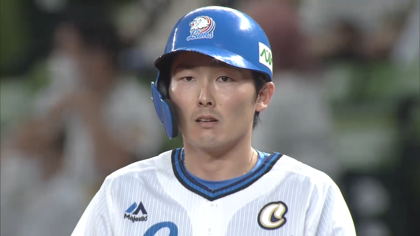 8回裏・L源田 センターへタイムリーヒットを放ち、逆転に成功する!!